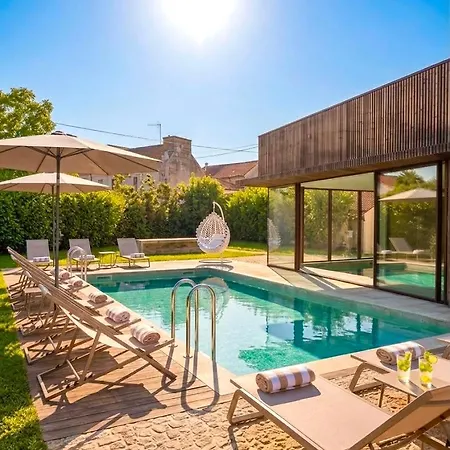 Villa - *